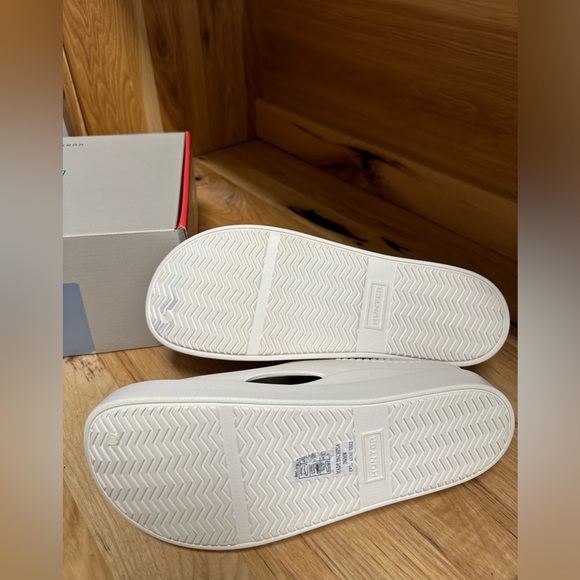 Hunter Womens In/Out Bloom Algae Foam Willow White Slip On Clogs Size 12 NIB - Picture 10 of 13